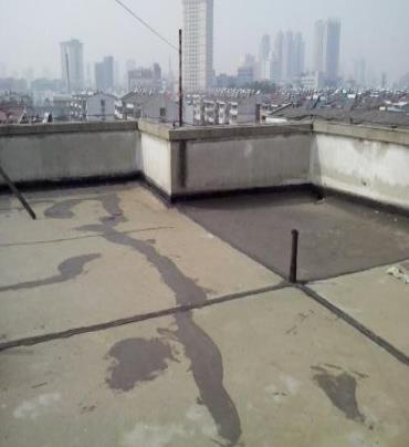 淮滨漏水维修 楼顶漏水是什么原因，楼顶漏水维修方法是什么?