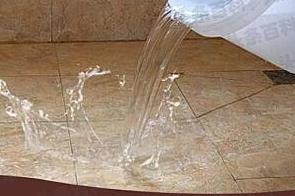 淮滨漏水维修 免砸砖防水材料该如何施工